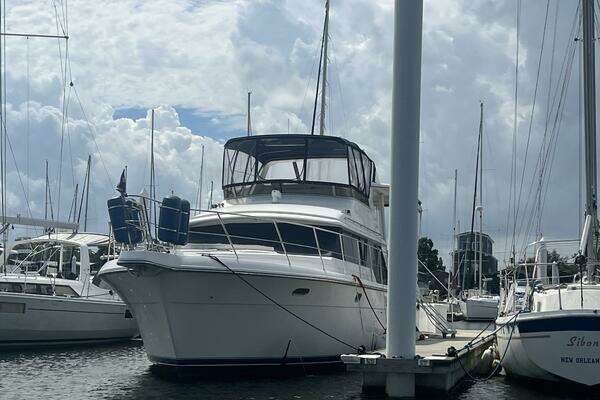 Photo of the 1995 Carver 440 Aft Cabin "Grace"