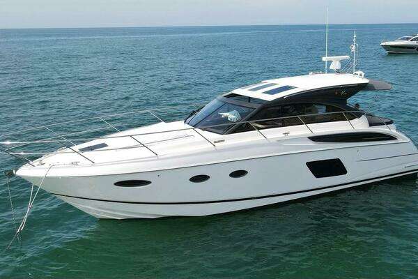 48-ft-Princess-2015-V48-OFF SEASON Chicago Illinois United States  yacht for sale