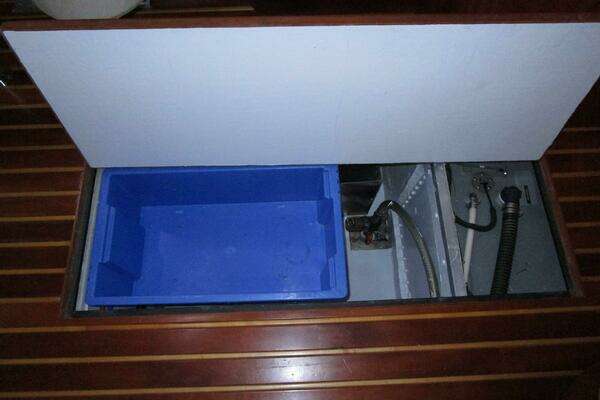 2003 Tiara Yachts 52