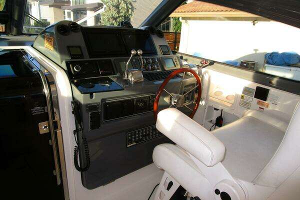 2003 Tiara Yachts 52