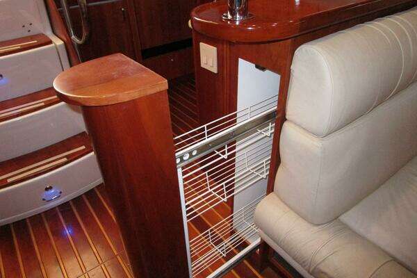 2003 Tiara Yachts 52