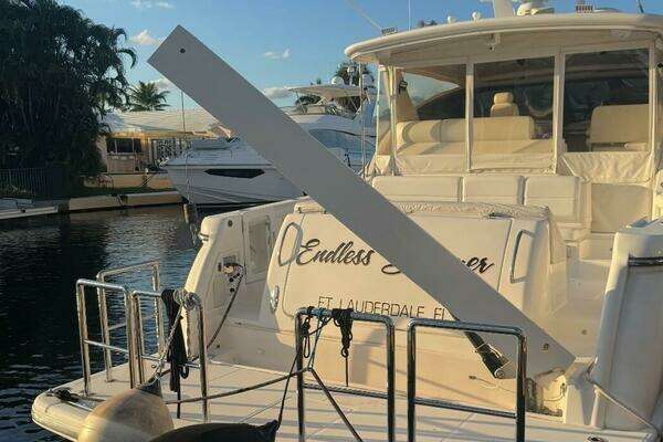 2003 Tiara Yachts 52