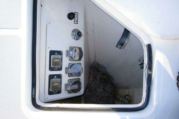 2003 Tiara Yachts 52