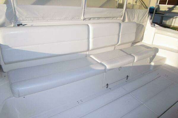 2003 Tiara Yachts 52