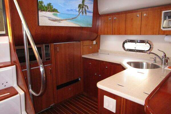 2003 Tiara Yachts 52