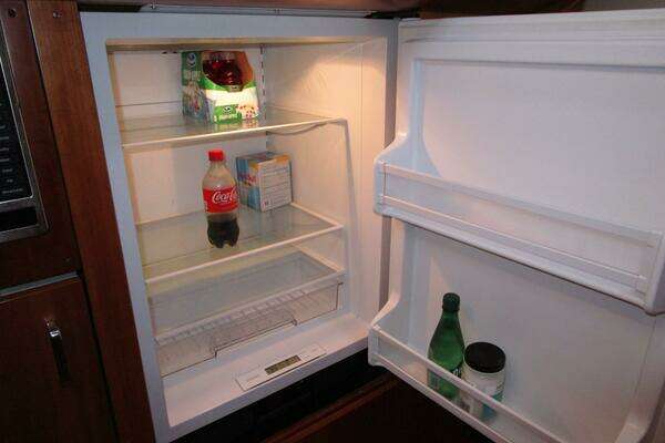 2003 Tiara Yachts 52