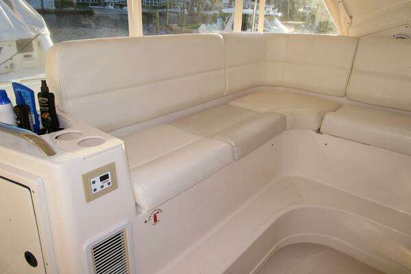 2003 Tiara Yachts 52