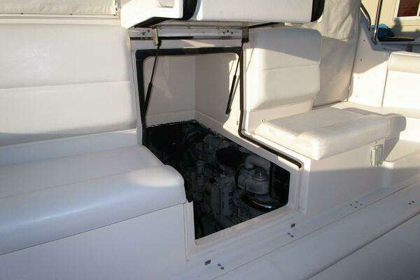 2003 Tiara Yachts 52