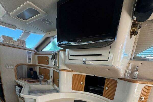 Photo of the 1994 Sea Ray 440 Express Bridge "PEARL"