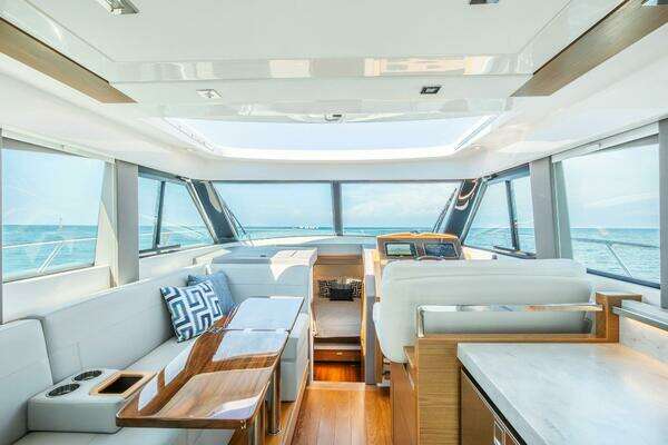 2023 Tiara Yachts 39