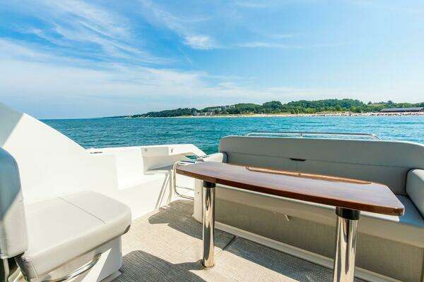 2023 Tiara Yachts 39