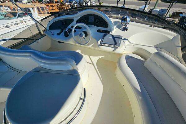 2003 Azimut 46