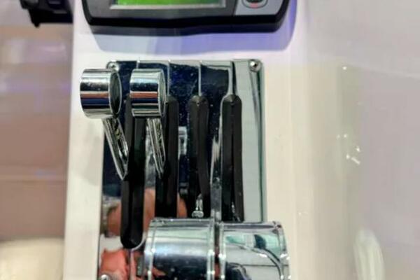 32ft Powerquest Yacht For Sale