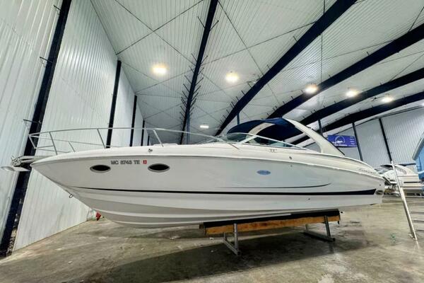 32ft Powerquest Yacht For Sale