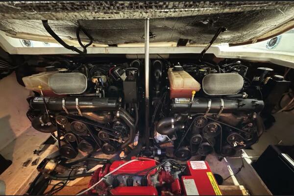 32ft Powerquest Yacht For Sale