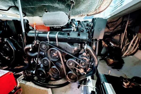 32ft Powerquest Yacht For Sale