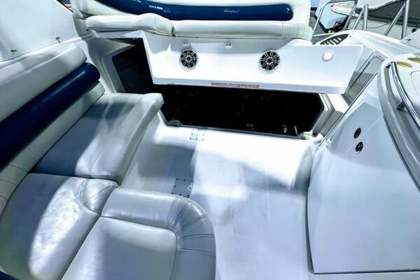 32ft Powerquest Yacht For Sale