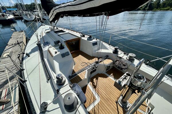 37ft C amp C Yacht For Sale