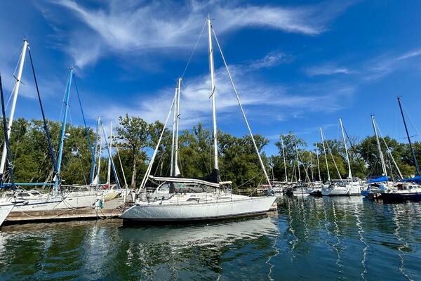 37ft C amp C Yacht For Sale