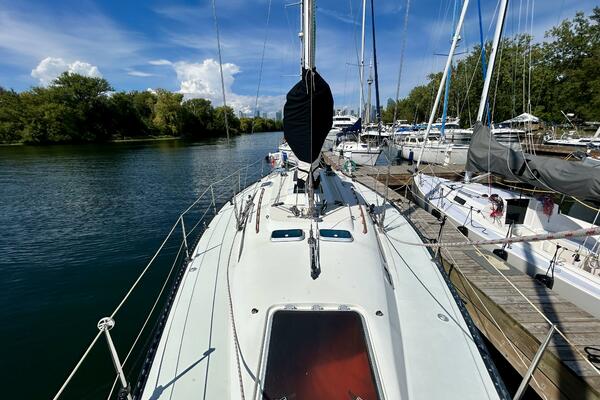 37ft C amp C Yacht For Sale