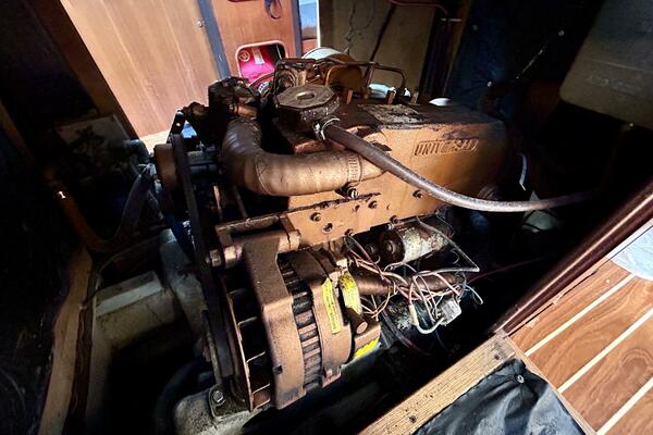 37ft C amp C Yacht For Sale