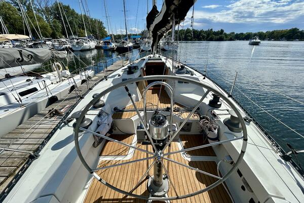 37ft C amp C Yacht For Sale
