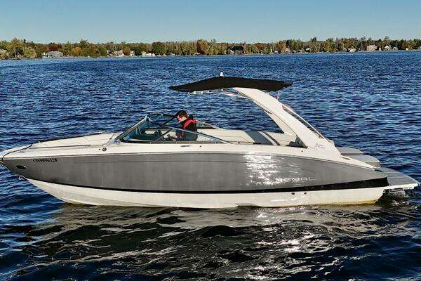 26-ft-Regal-2024-LS6-Innisfil Ontario Canada yacht for sale