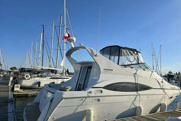 35-ft-Carver-2001-350 Mariner- MISSISSAUGA Ontario Canada  yacht for sale