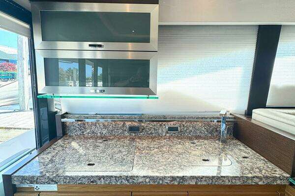 2017 Tiara Yachts 53