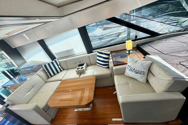 2017 Tiara Yachts 53