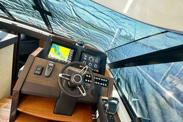 2017 Tiara Yachts 53