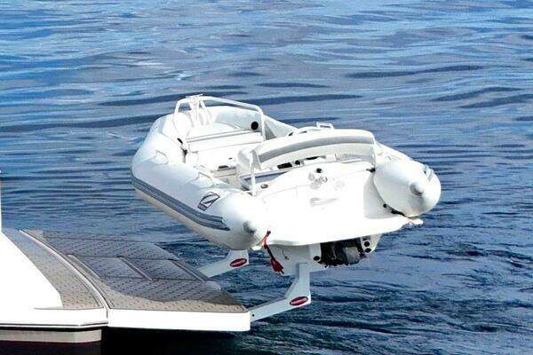 2017 Tiara Yachts 53