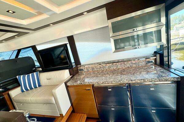 2017 Tiara Yachts 53