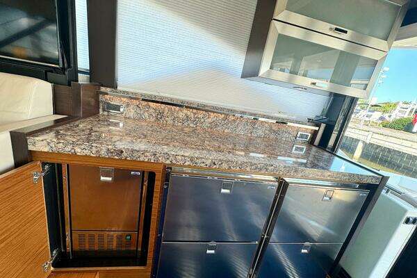 2017 Tiara Yachts 53