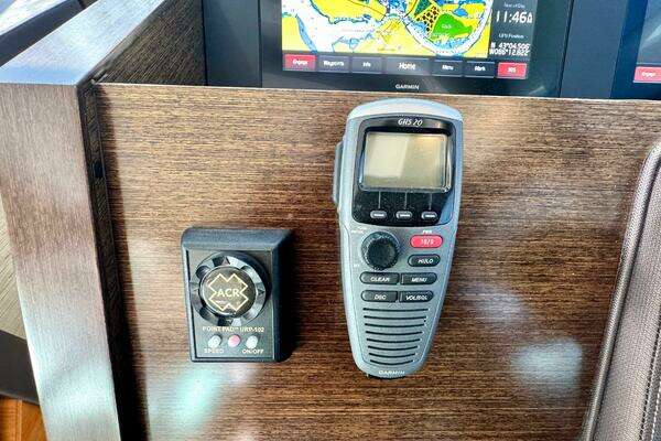 2017 Tiara Yachts 53