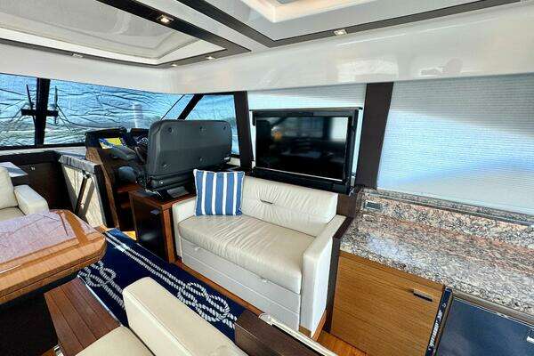 2017 Tiara Yachts 53