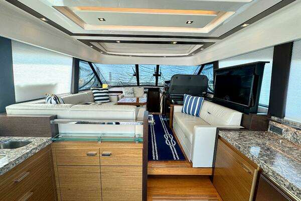 2017 Tiara Yachts 53