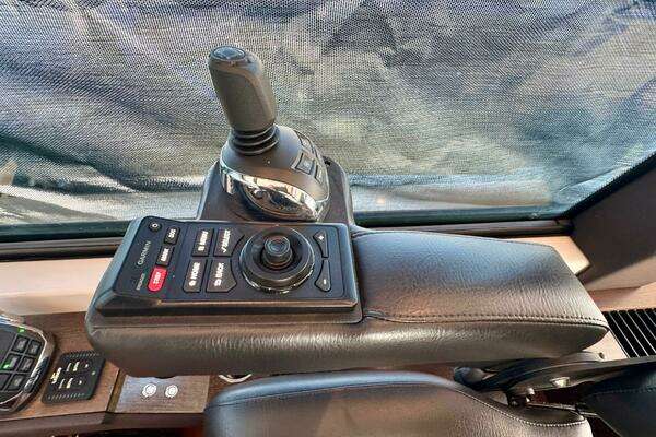 2017 Tiara Yachts 53