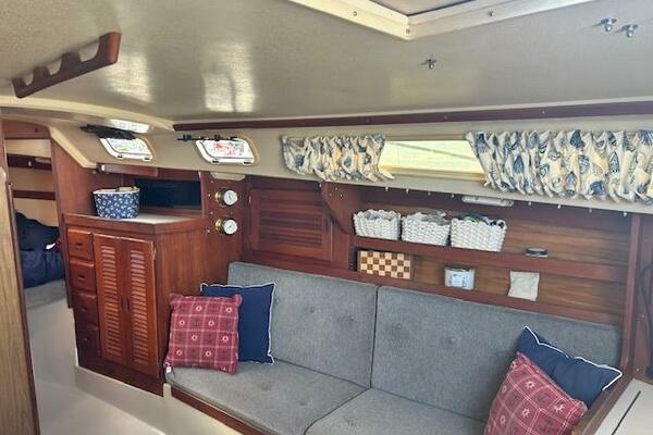 Lazy Grace 30ft Catalina Yacht For Sale