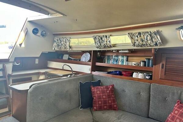 Lazy Grace 30ft Catalina Yacht For Sale
