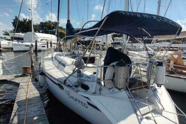 Photo of the 1987 Hunter 37 Legend "TOO CHUFFED"