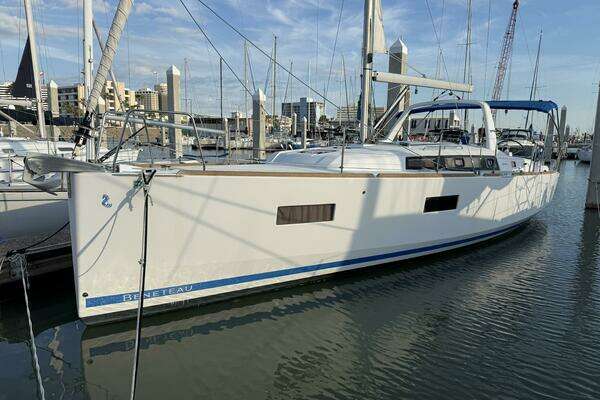38-ft-Beneteau-2014-Oceanis 38 Weekender-Romance-Corpus Christi Texas United States yacht for sale
