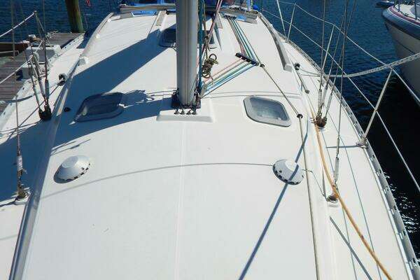 Photo of the 1997 Jeanneau 36.2 Sun Odyssey "Independence"