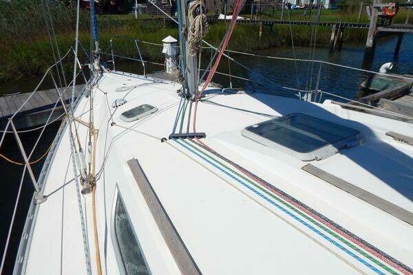 Photo of the 1997 Jeanneau 36.2 Sun Odyssey "Independence"