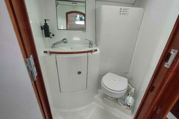 Beneteau 393 Yacht For Sale