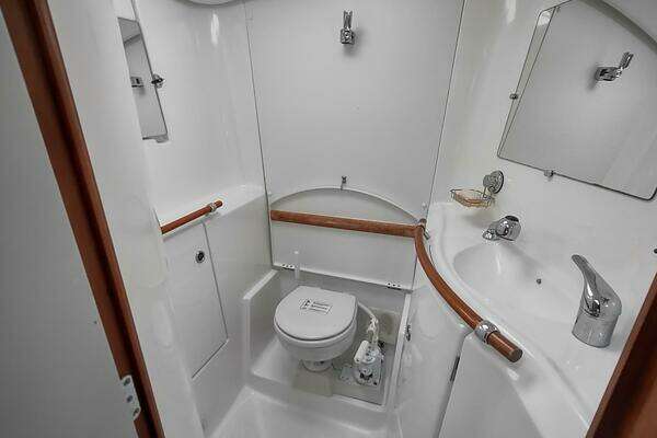 Beneteau 393 Yacht For Sale