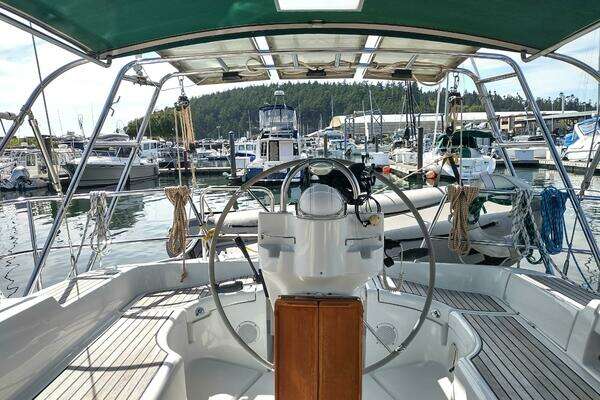 Beneteau 393 Yacht For Sale