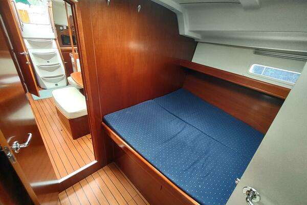 Beneteau 393 Yacht For Sale