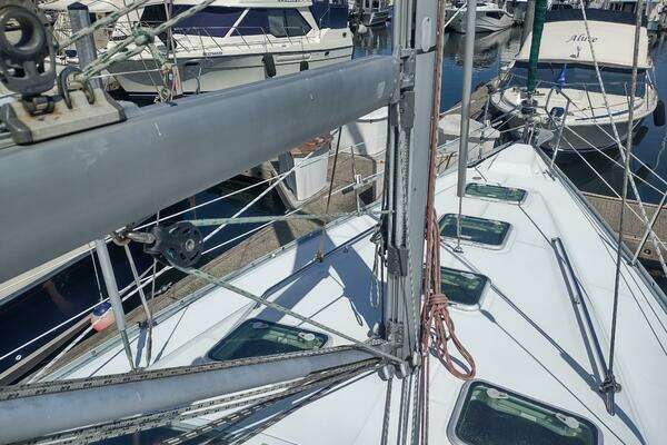 Beneteau 393 Yacht For Sale
