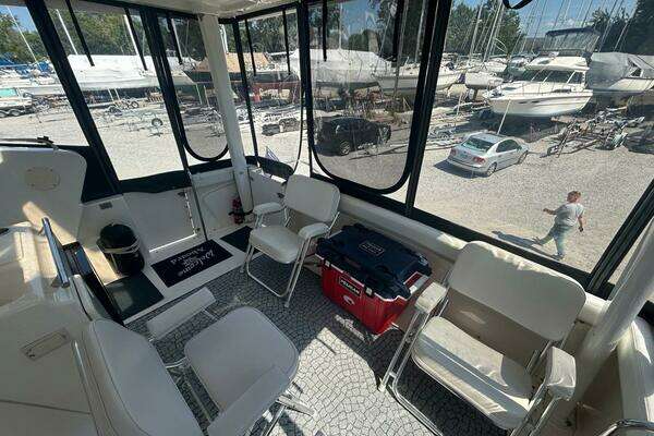 Photo of the 2000 Silverton 352 Motor Yacht "Knot On Call"